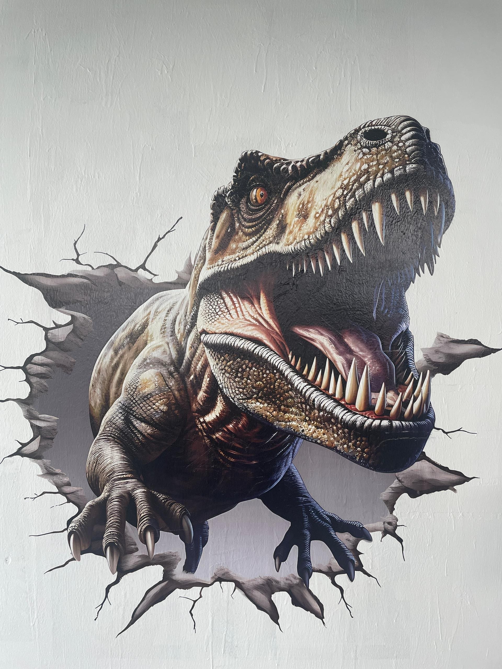 3D-dinosaurus die door de muur lijkt te breken